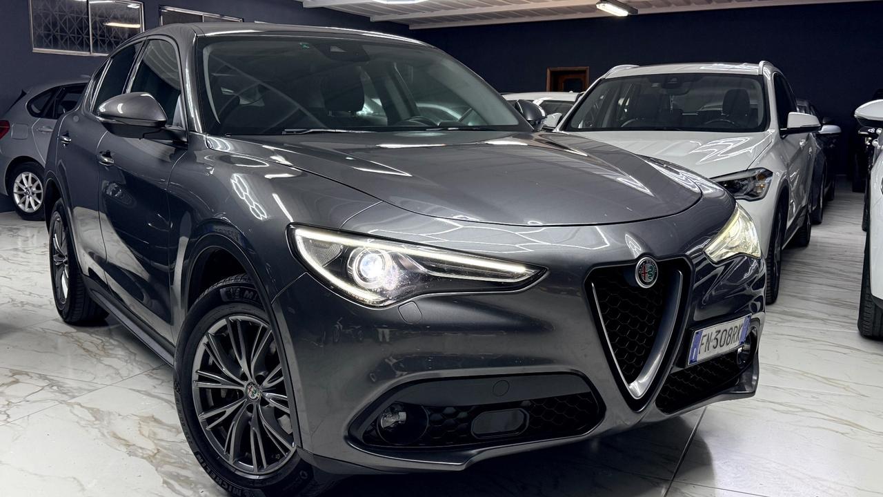 Alfa Romeo Stelvio 2.2 Turbodiesel 180 CV AT8 RWD Executive