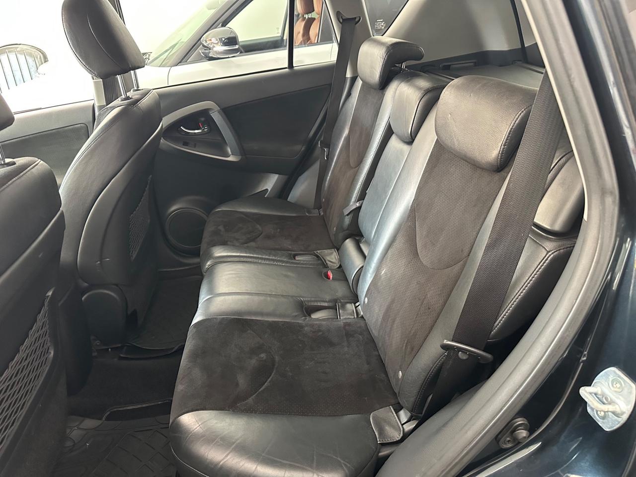 Toyota RAV 4 RAV4 Crossport 2.2 D-4D 150 CV Lounge