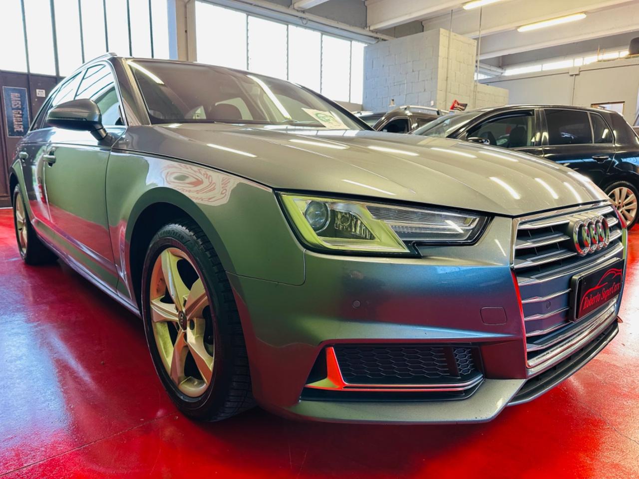 Audi A4 35 TDI 150CV S-Tronic 7Marce F1 S-Line