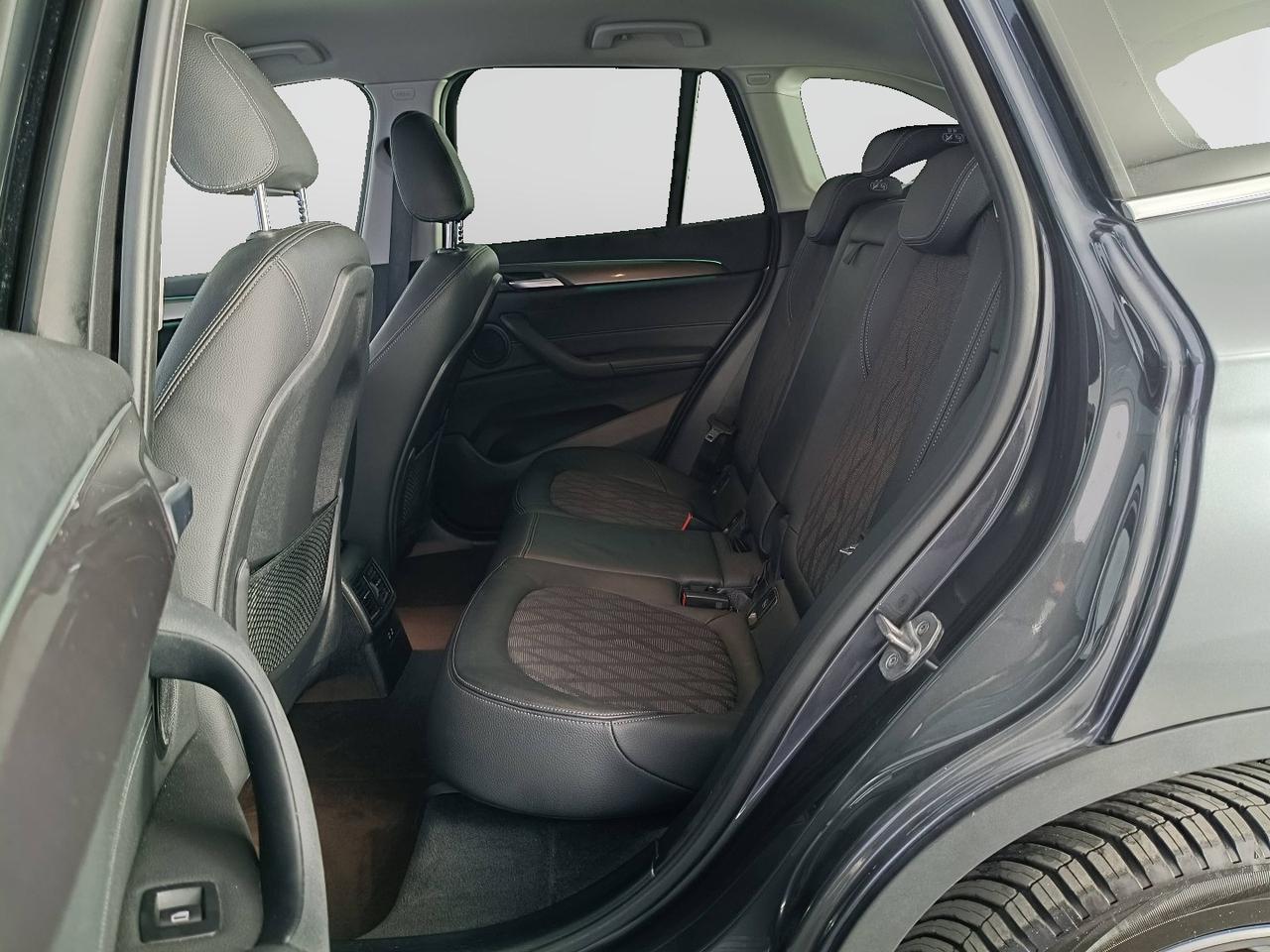 BMW X1 F48 2019 - X1 sdrive18d xLine auto