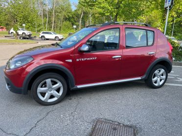 Dacia Sandero Stepway 1.6 8V 90CV* Neo patentati *