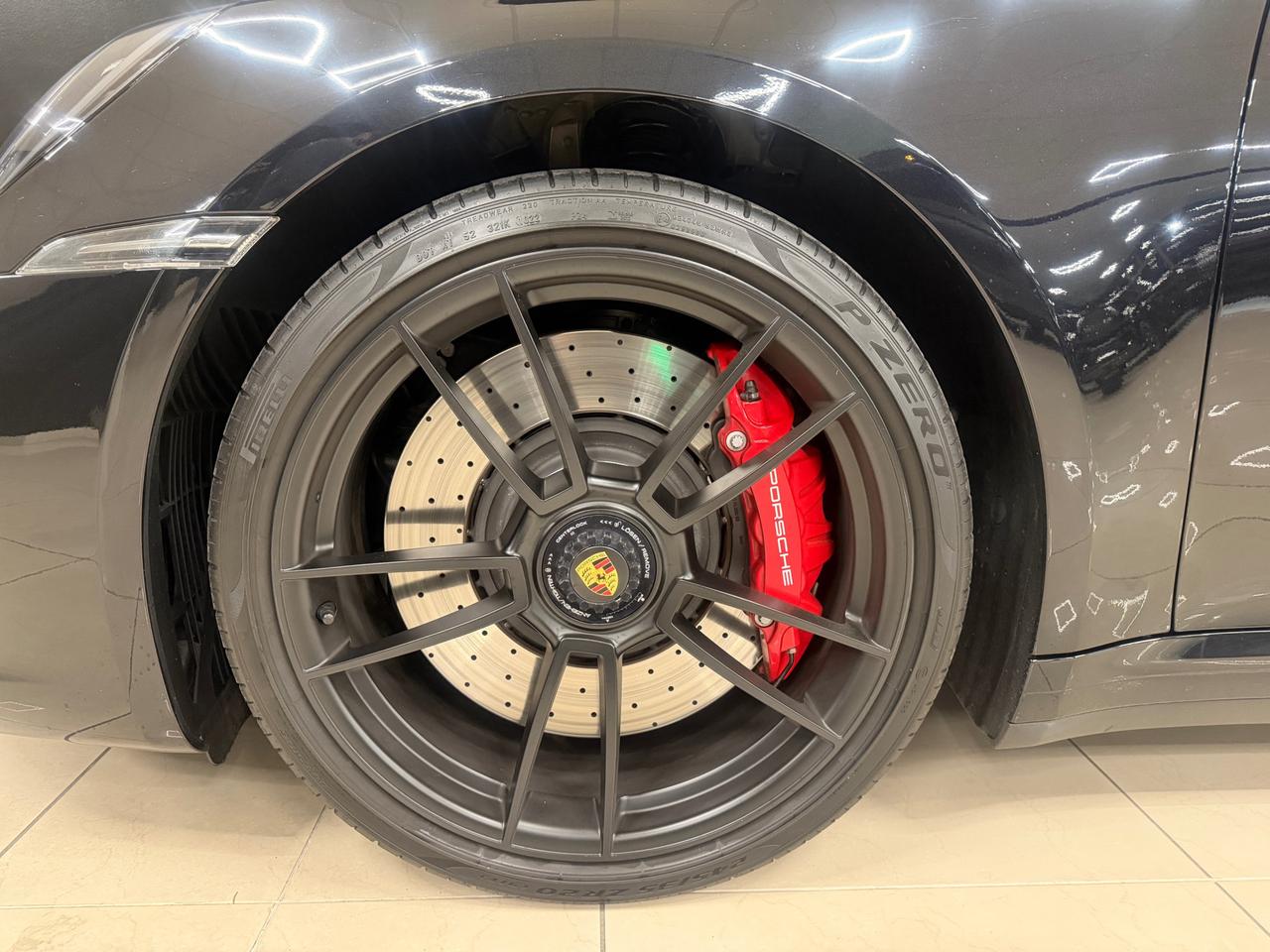 Porsche 911 Targa 3.0 4 GTS auto