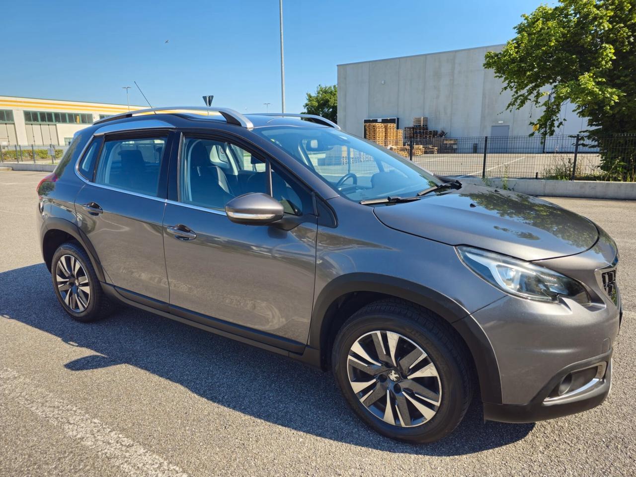 PEUGEOT 2008 1.2 BENZINA - KM CERTIFICATI