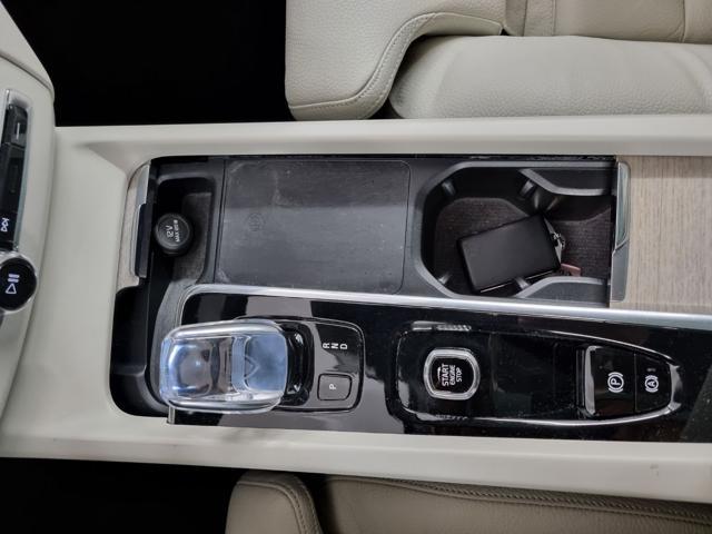 VOLVO XC60 B5 (d) AWD Geartronic Momentum Pro