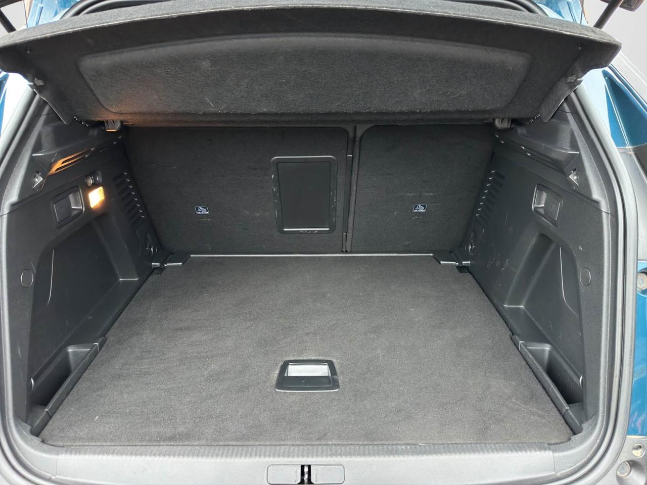 Peugeot 3008 BlueHDi 130 S&S EAT8 Allure