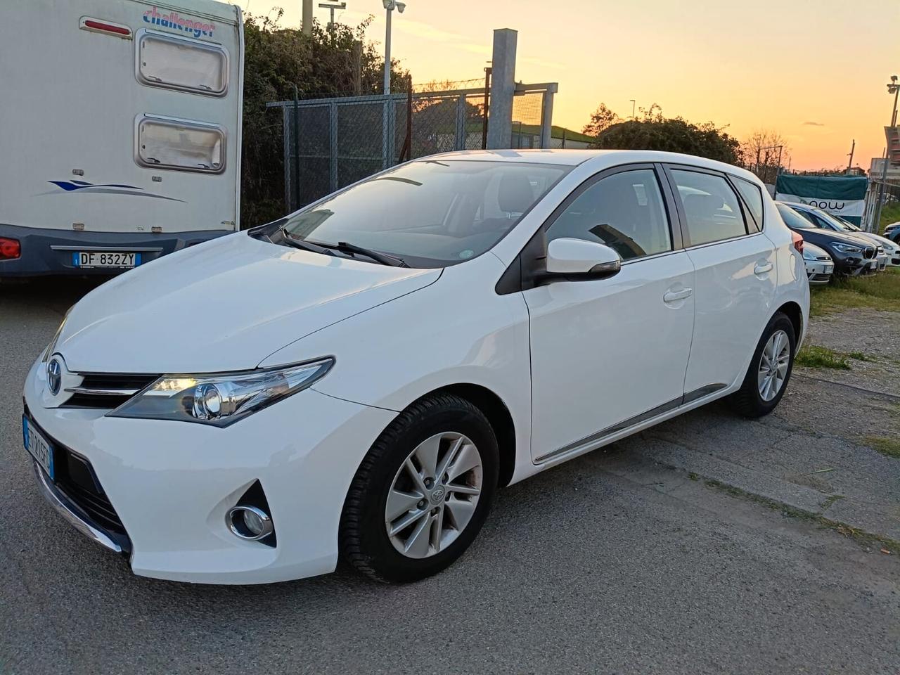 Toyota Auris 1.8 Hybrid