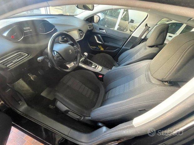 PEUGEOT 308 2 serie 308 BlueHDi 120 S&S Allure