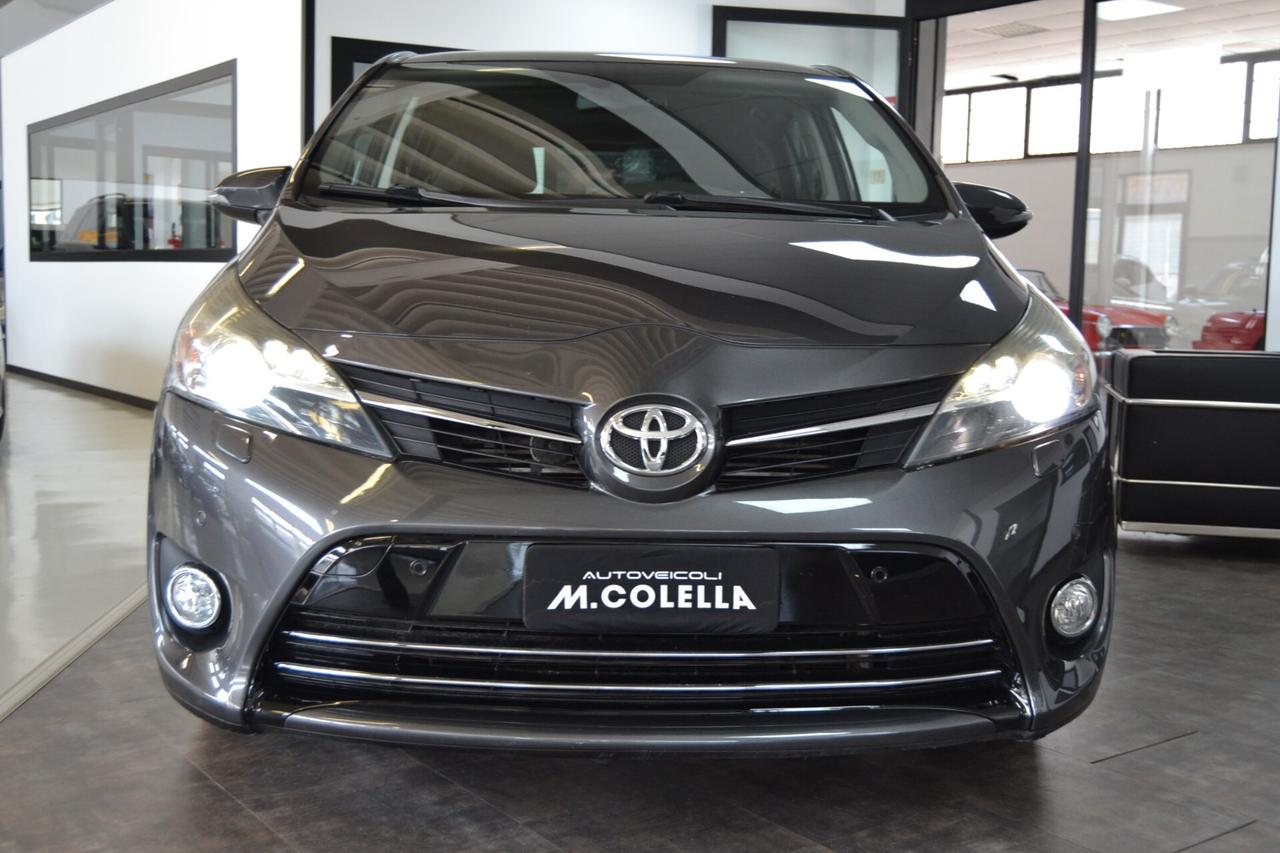 Toyota Verso 1.6 D-4D Style 7Posti/Navi/Tetto/Cruise