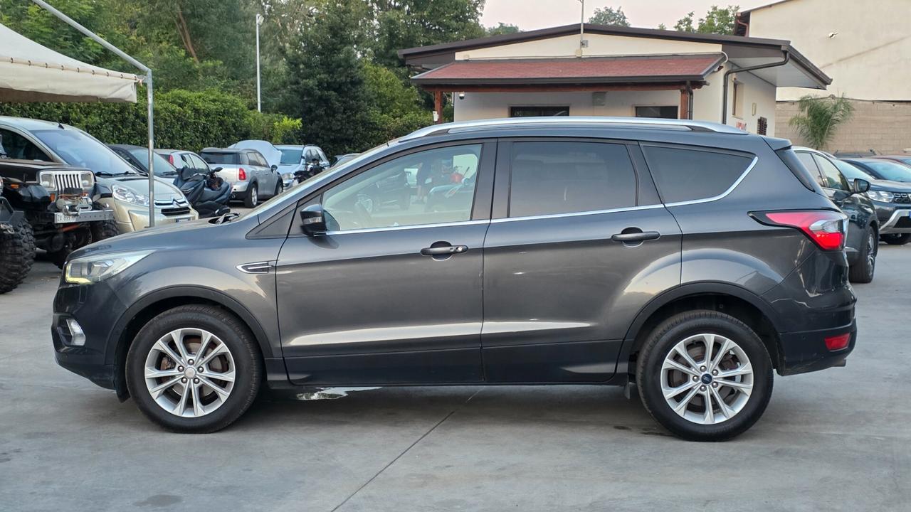 Ford Kuga 1.5 TDCI 120 CV S&S 2WD Powershift Edition