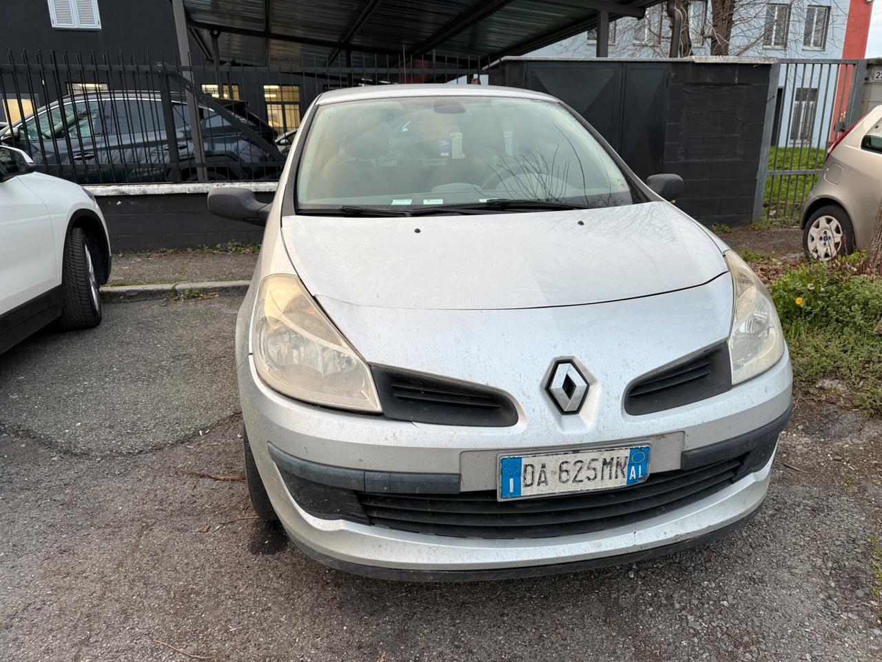 Renault Clio 1.2 16V 3 porte Dynamique