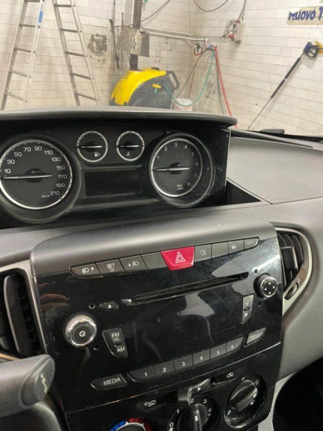 LANCIA Ypsilon 1.2 69 CV 5 porte Elefantino