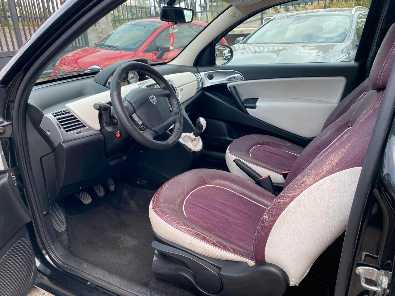 Lancia Ypsilon 1.3 MJT 75 CV Limited Elle