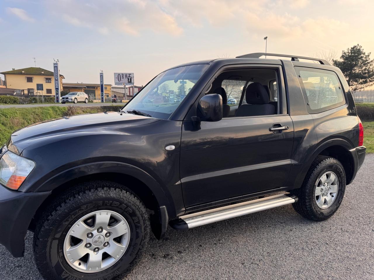 Mitsubishi Pajero 2.5 TDI 3p. Invite AUTOVETTURA