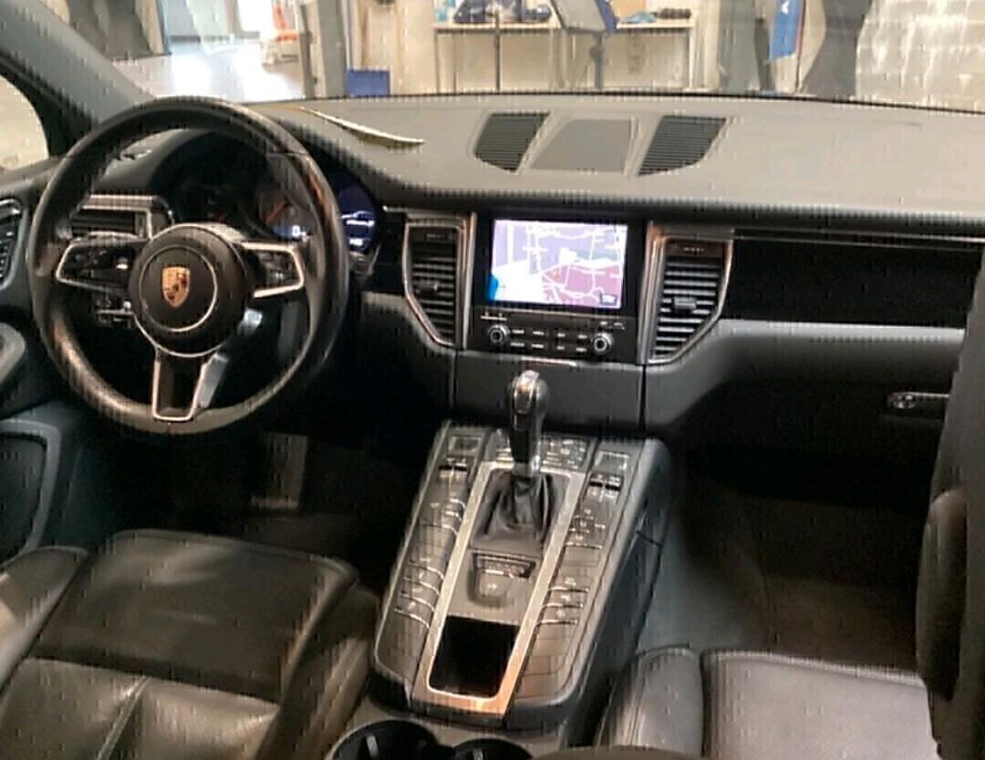 Porsche Macan 3.0 S Diesel GANCIO TRAINO A SCOMPARSA