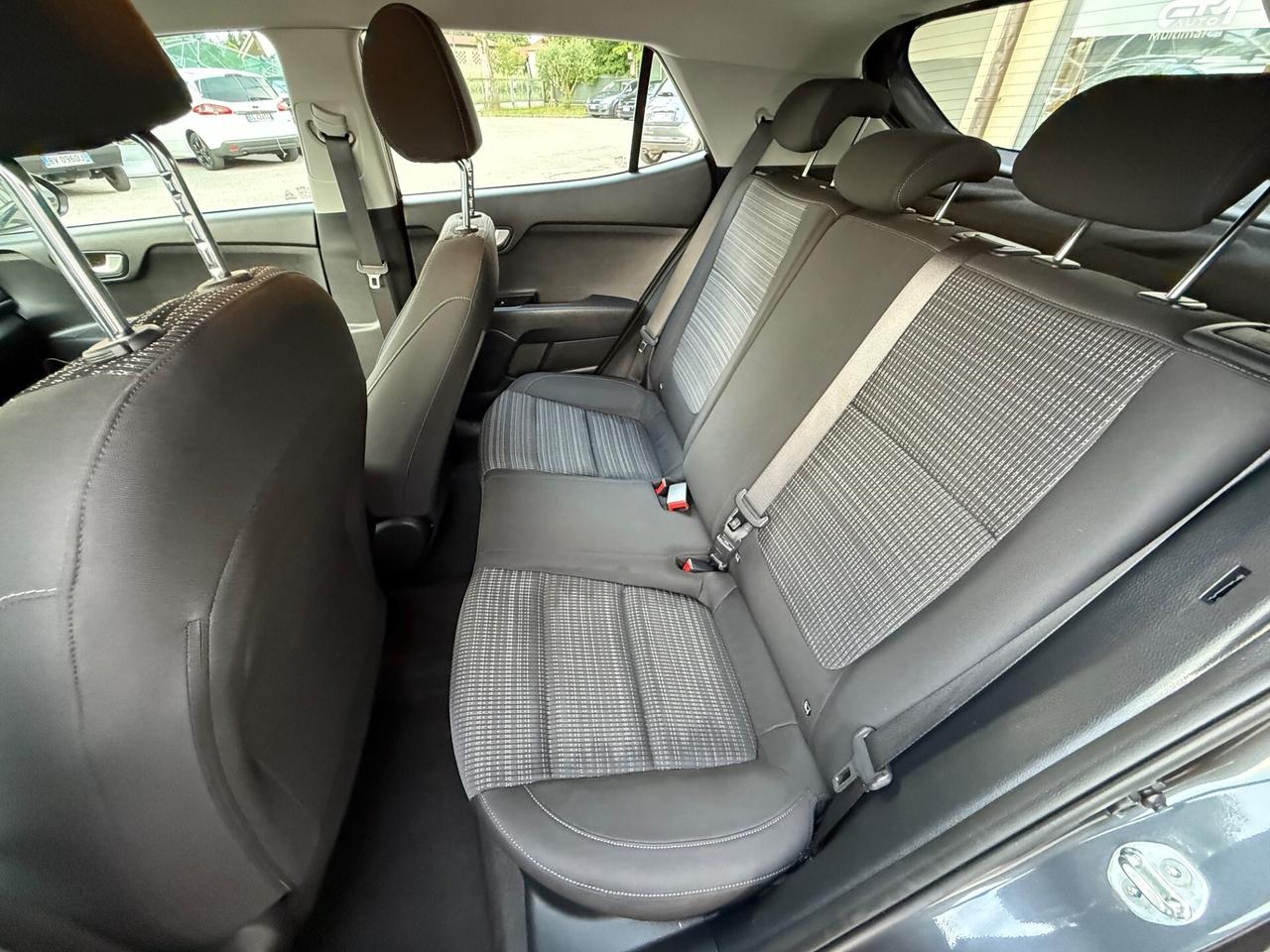 Kia Stonic 1.4 MPI 100 CV Style - OK Neopatentati