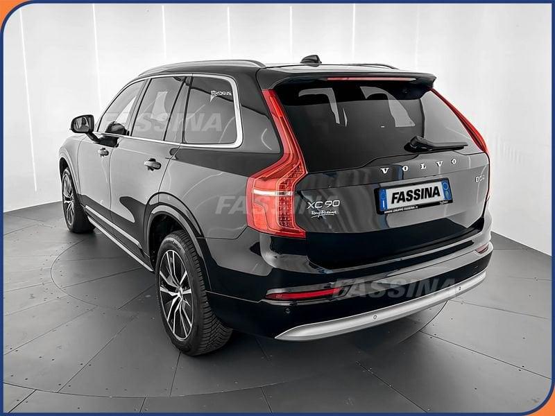 Volvo XC90 XC90 2.0 b5 Momentum Pro awd geartronic 7 posti