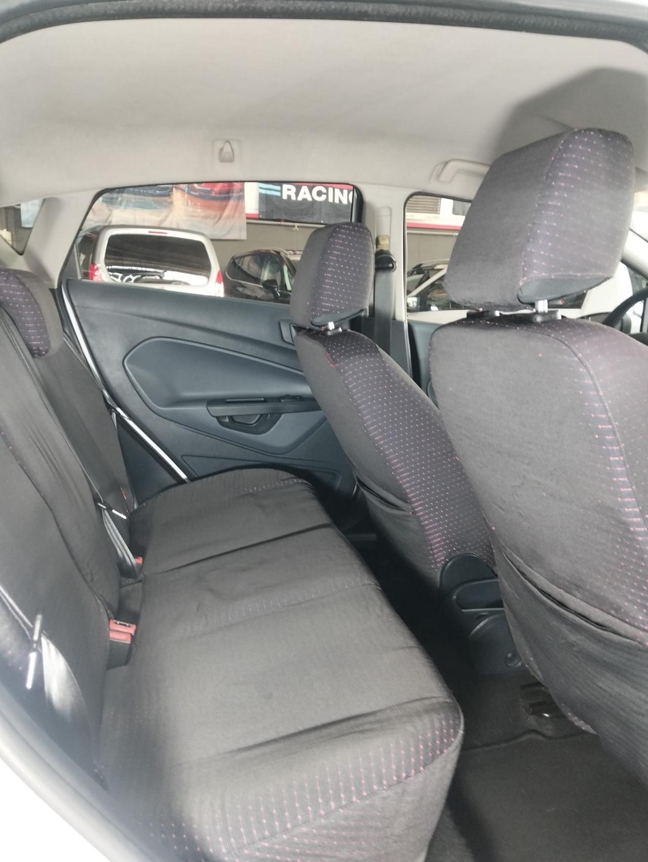 Ford Fiesta 1.4 TDCi 5p. Titanium