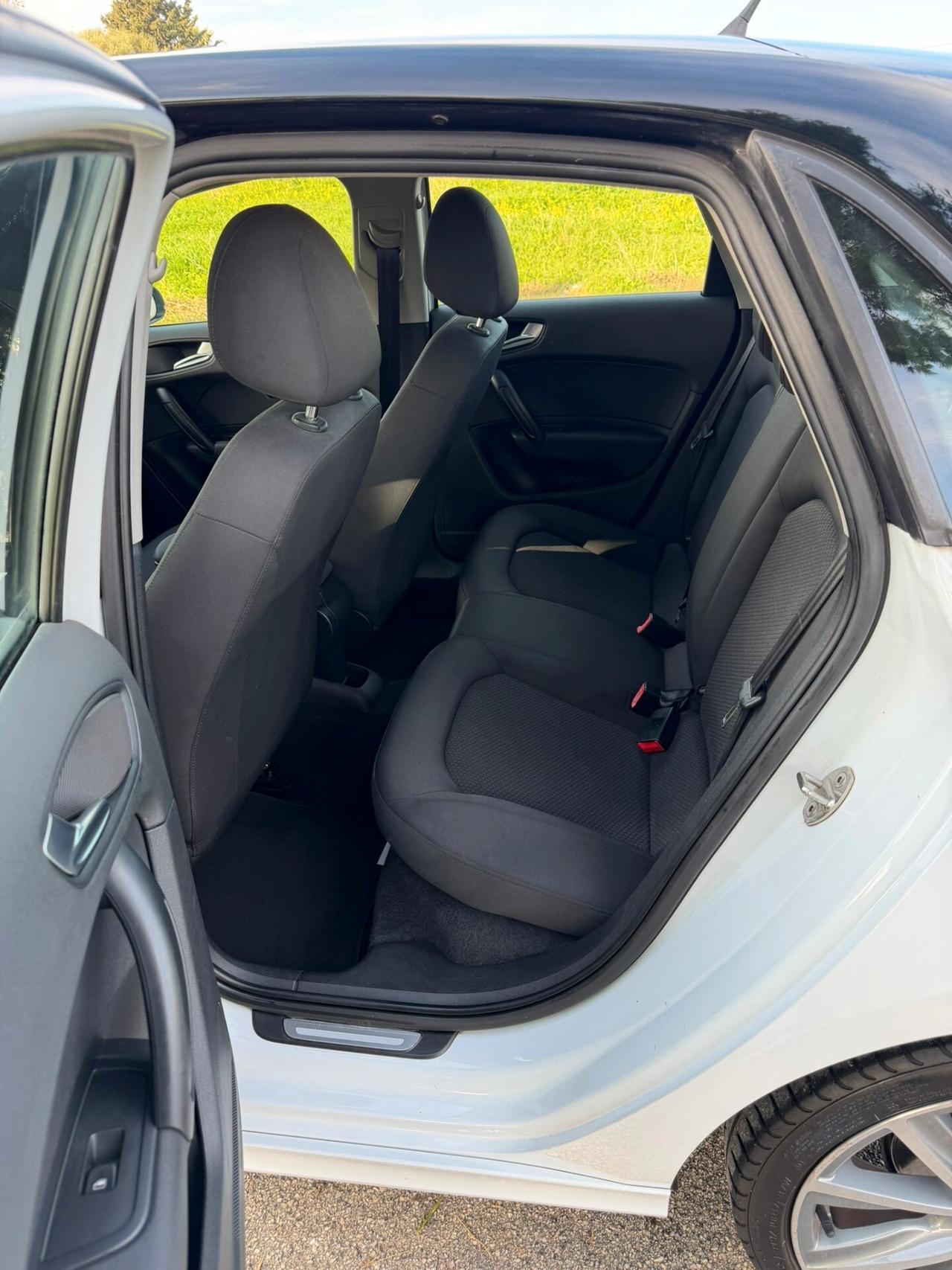 Audi A1 1.6 TDI S tronic line edition