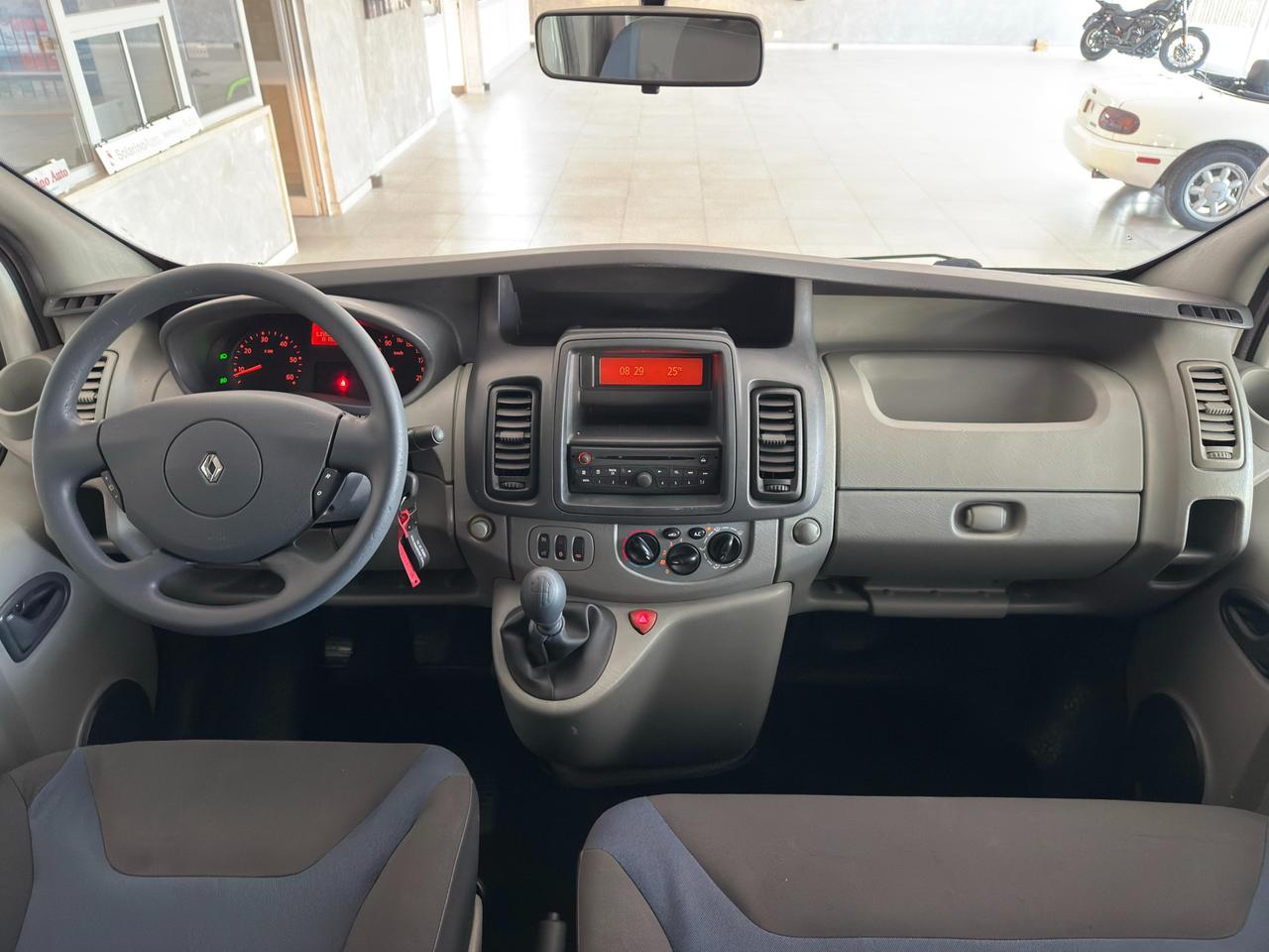 RENAULT Trafic trafic T29 2.0 dci 115cv L1H1 6p.ti E5