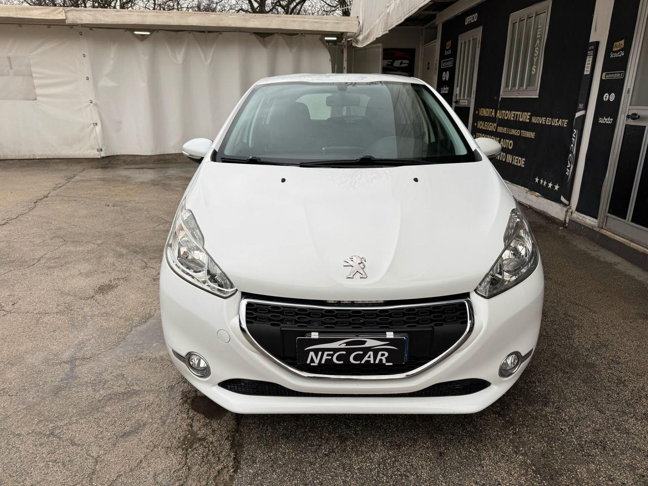 Peugeot 208 PureTech 82 5 porte Allure