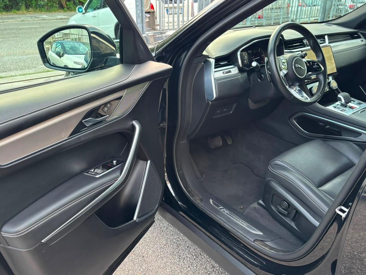 Jaguar F-Pace 2.0 D 204 CV AWD aut. R-Dynamic SE