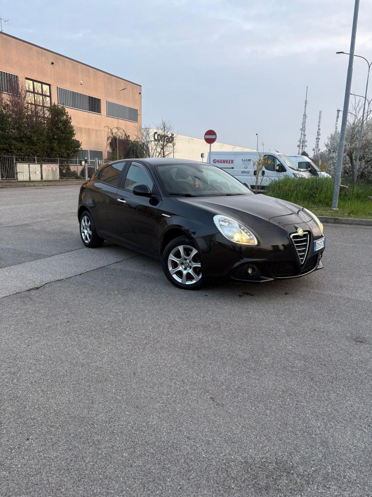 Alfa Romeo Giulietta 1.6 JTDm-2 105 CV Distinctive