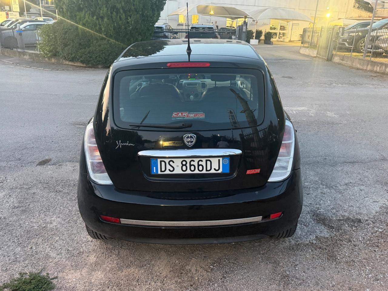 Lancia Ypsilon 1.2 Argento