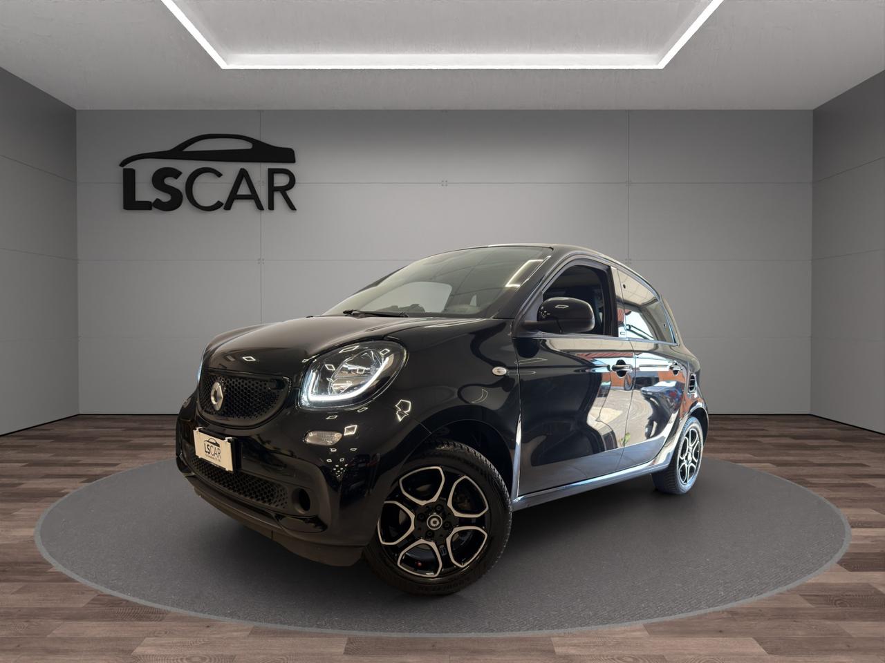 Smart forfour 1.0 Prime 71cv - Unipro - Promo Finanziamento - Schermo - Retrocamera - Tetto panoramico - Sedili riscaldatili