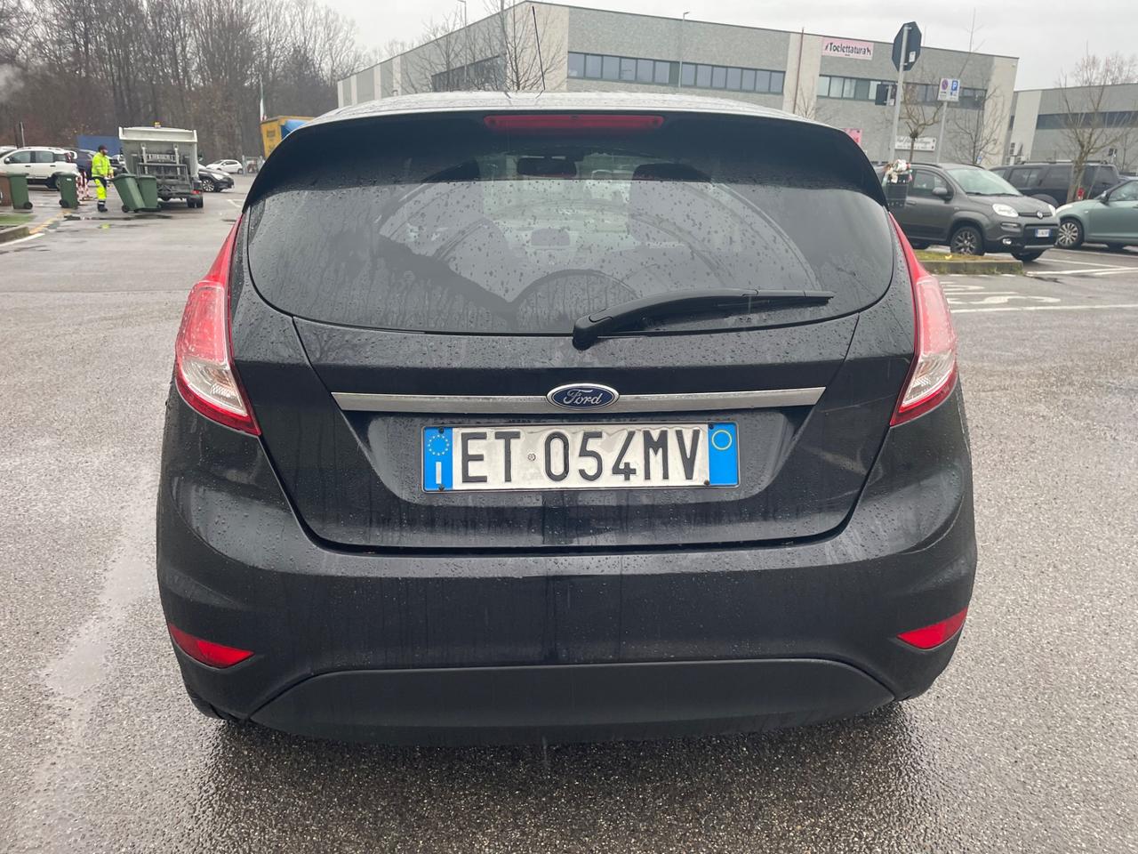 Ford Fiesta 1.5 TDCi 75CV 5 porte Titanium*Nepatentati*Cerchi*