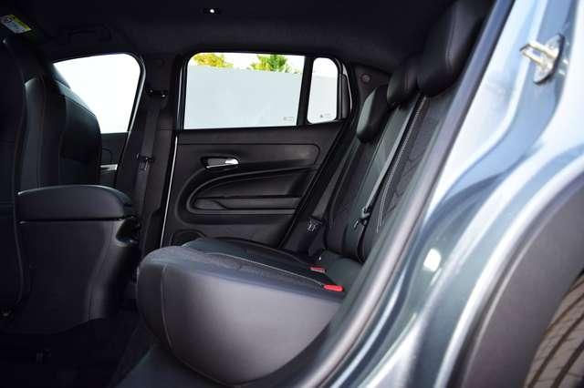 Jeep Avenger 1.2 Turbo e-hybrid mhev fwd 101 cv eDCT6 Summit