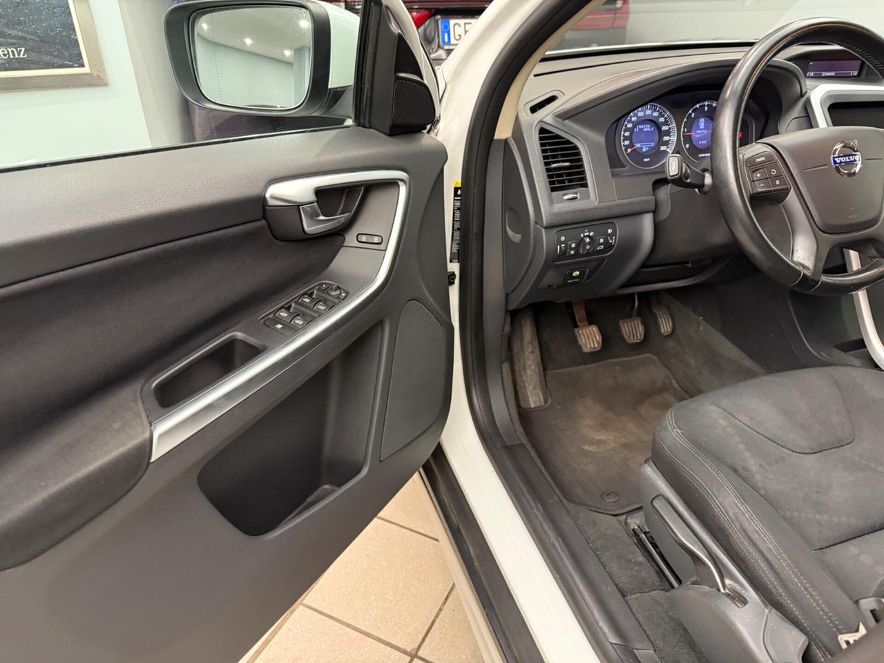 Volvo XC 60 XC60 2.4 D 175 CV FWD DRIVe Summum