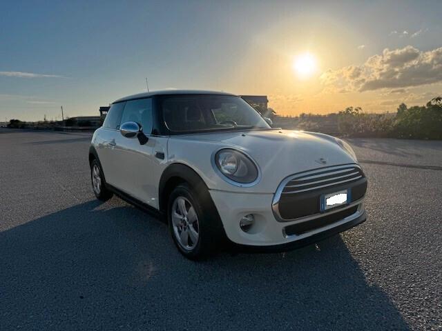 Mini Cooper 1.5 D 95 CV - In Garanzia