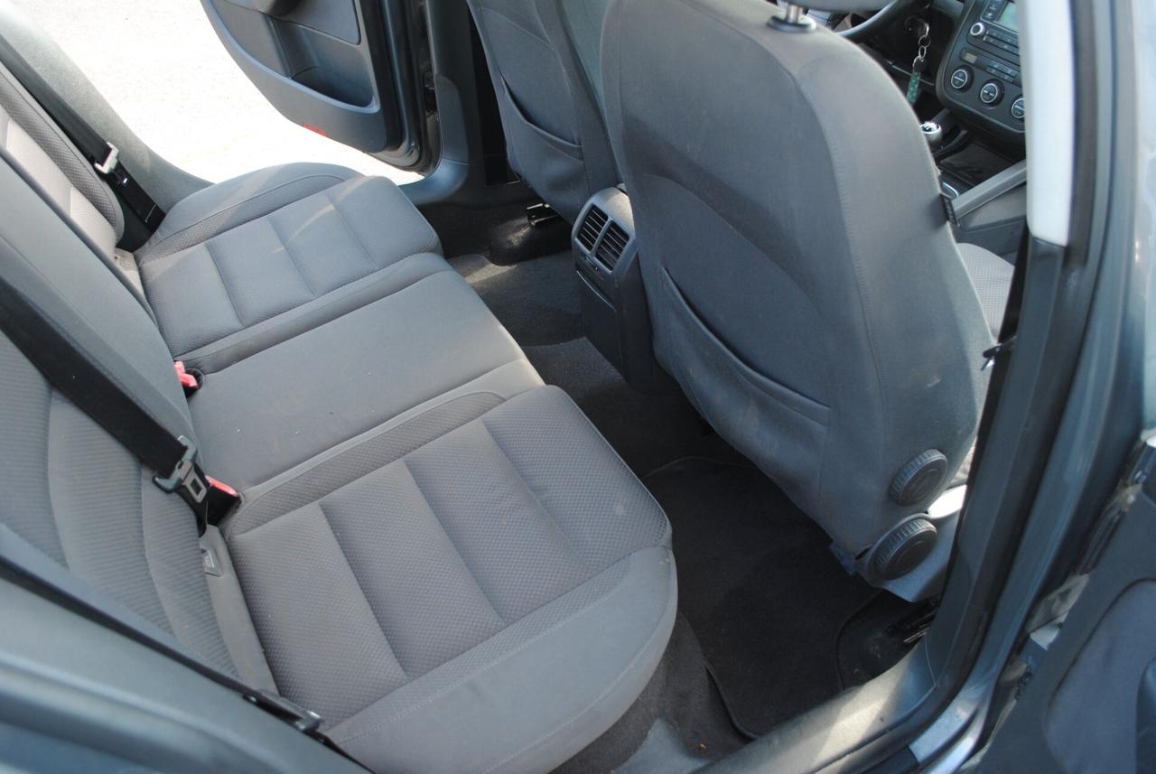 VOLKSWAGEN GOLF 2.0 TDI 140 CV