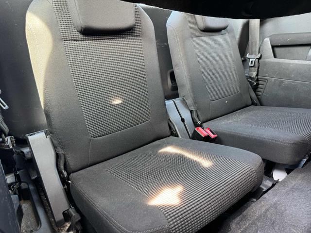 PEUGEOT 5008 1.6 HDi 112CV Business