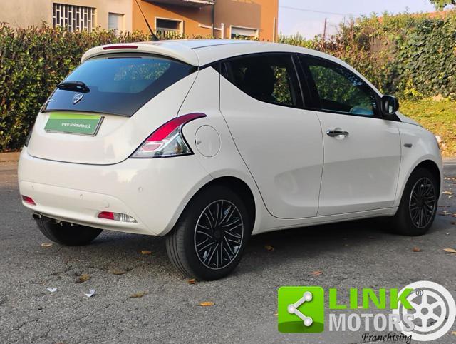 LANCIA Ypsilon 1.2 69 CV 5 porte Gold