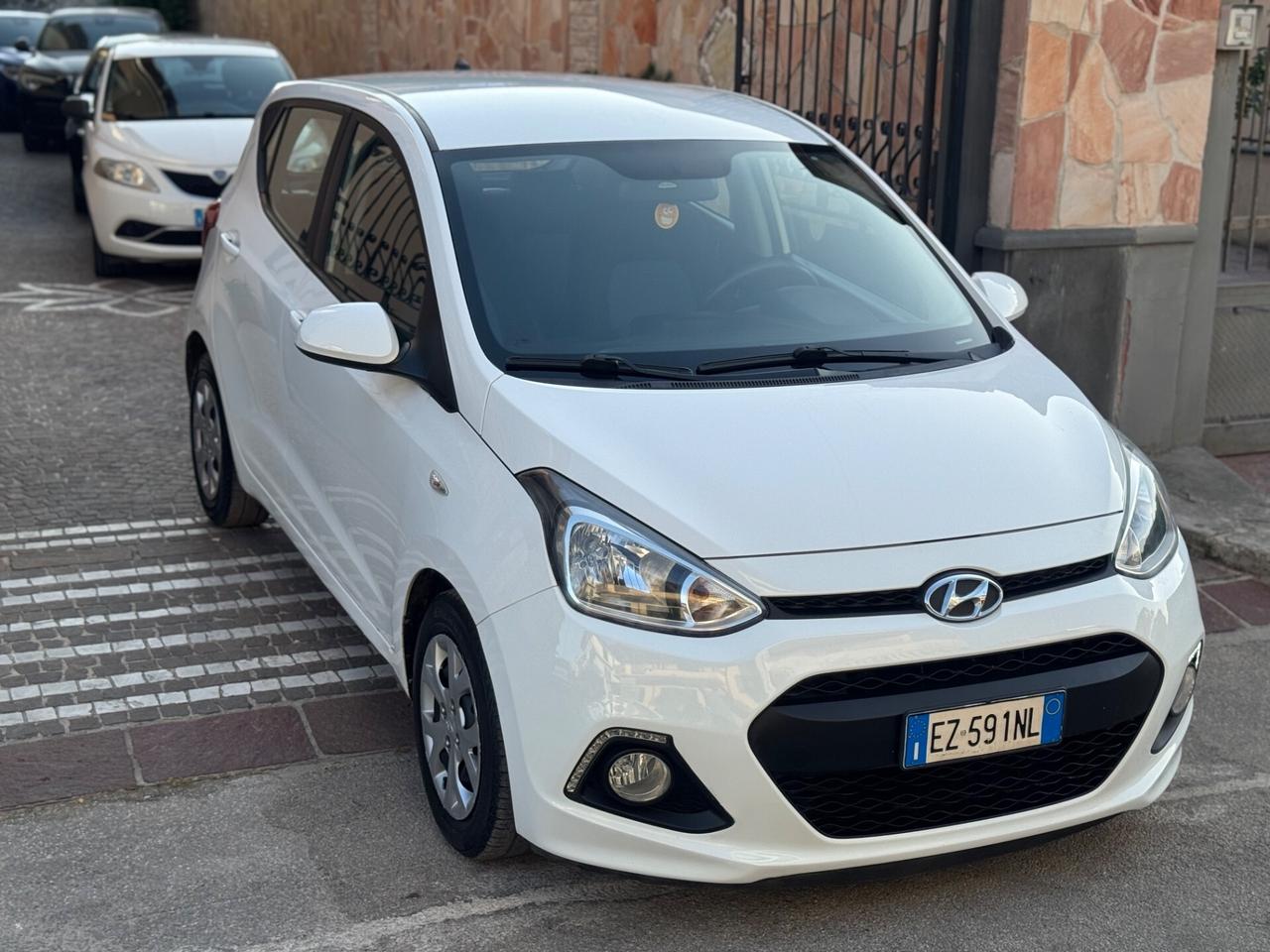 Hyundai i10 1.0 MPI Sound Edition