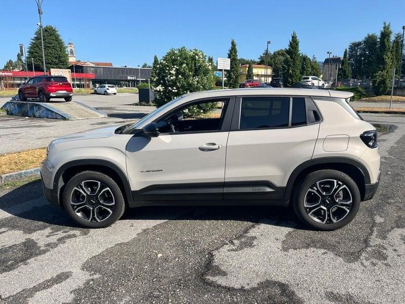 Jeep Avenger e-Hybrid 1.2 MHEV e-Hybrid Turbo Summit