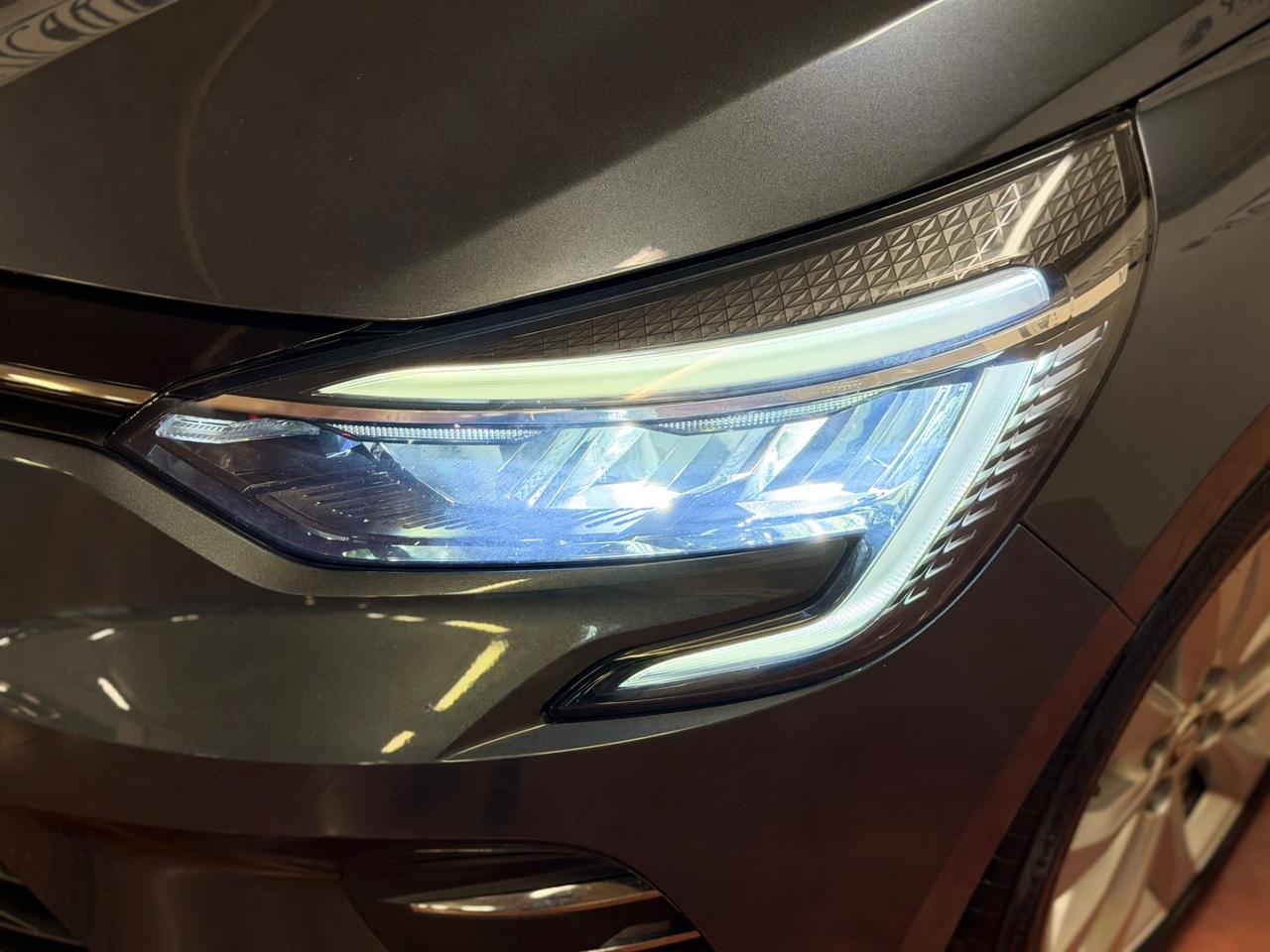 Renault Clio Full Hybrid E-Tech 140 CV 5 porte Intens