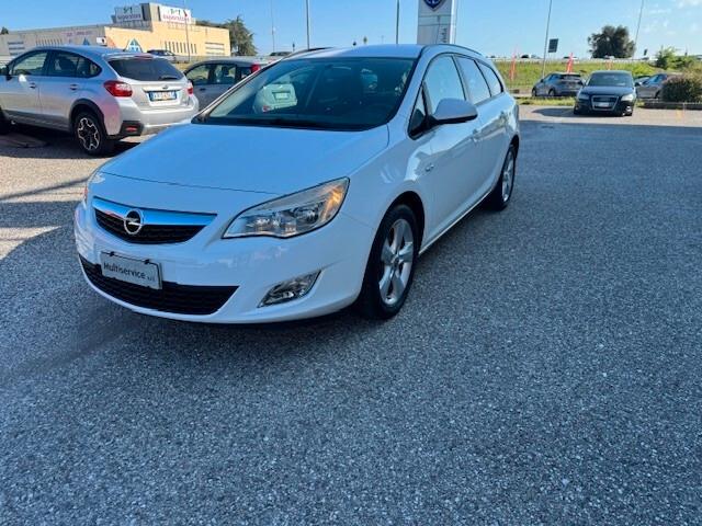 Opel Astra 1.7 CDTI 125CV Sports Tourer Business Autocarro N1