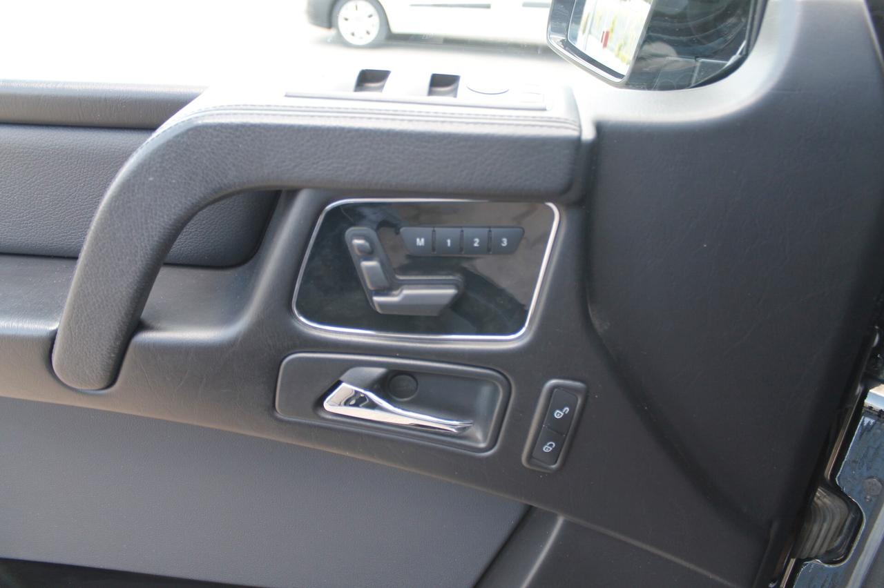 Mercedes-benz G 350 d .