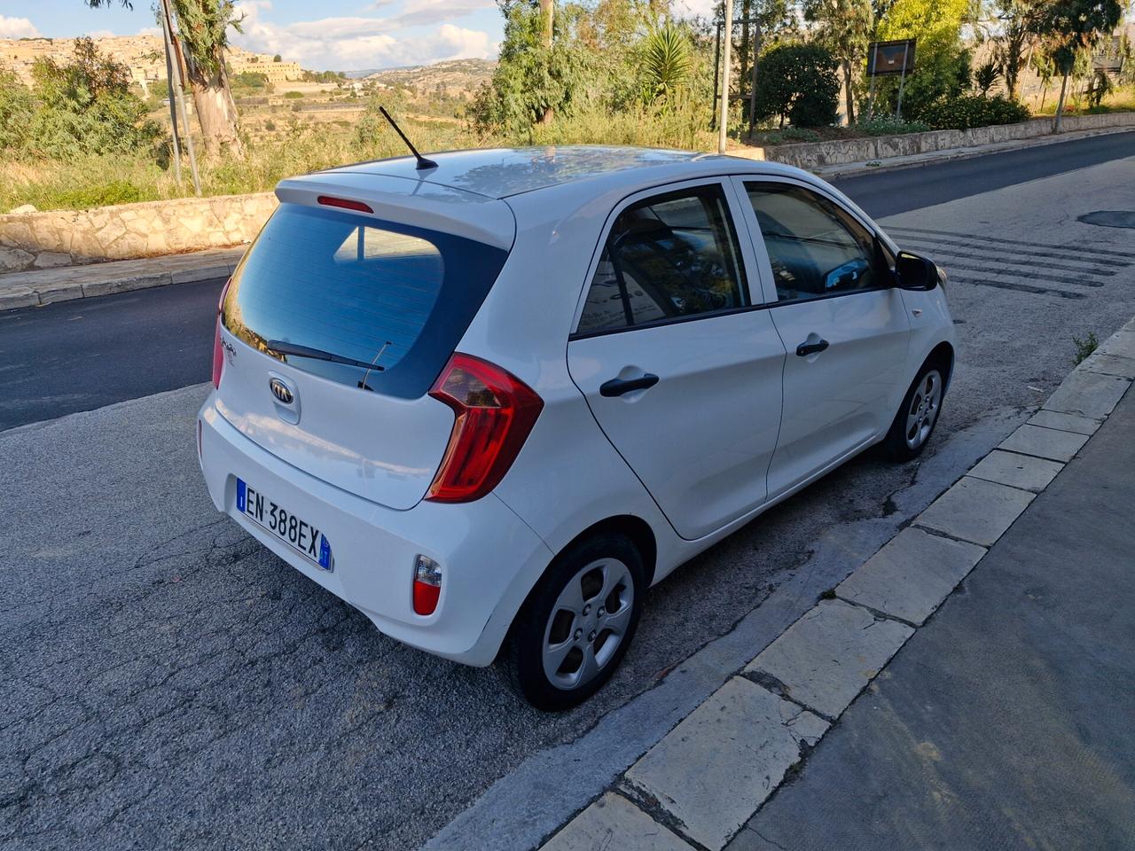 Kia Picanto 1.0 12V 5 porte City