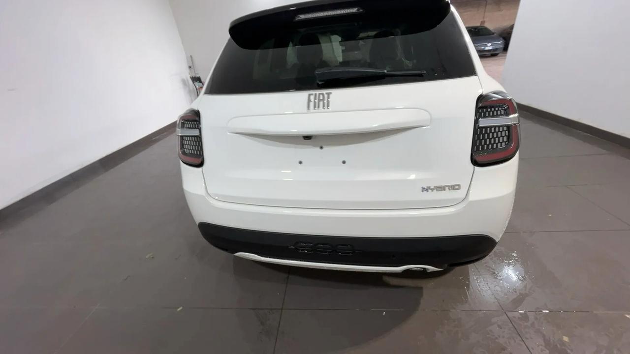 Fiat 600 Hybrid 110 CV La Prima