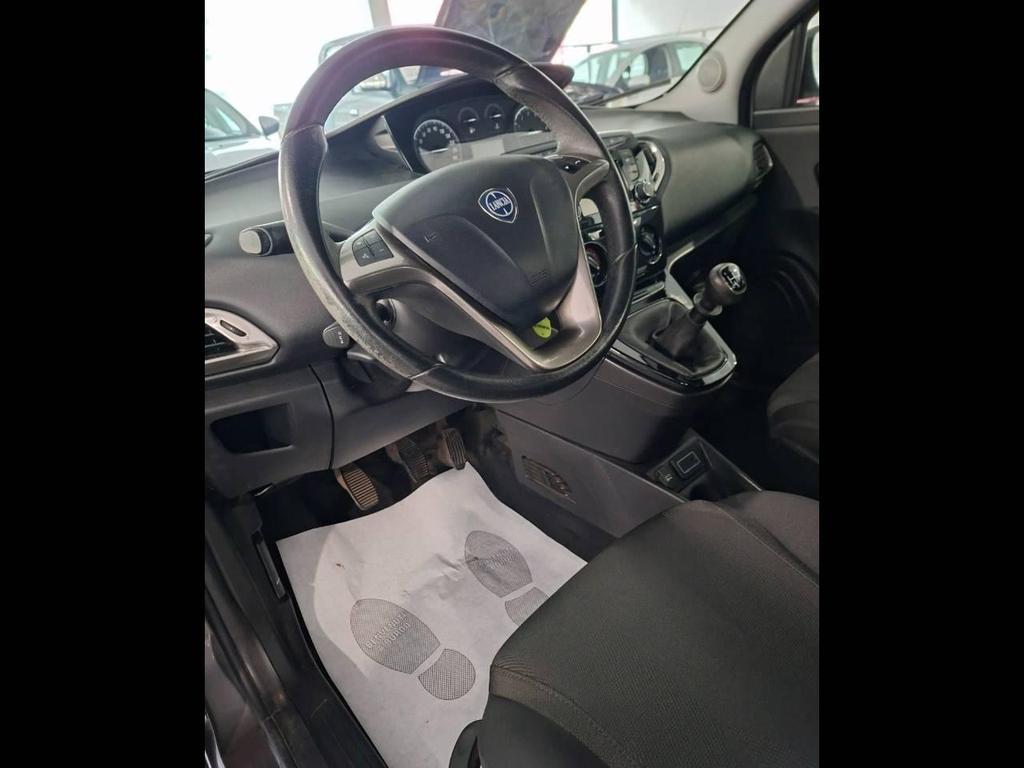 Lancia Ypsilon 5 Porte 1.2 Ecochic Gold