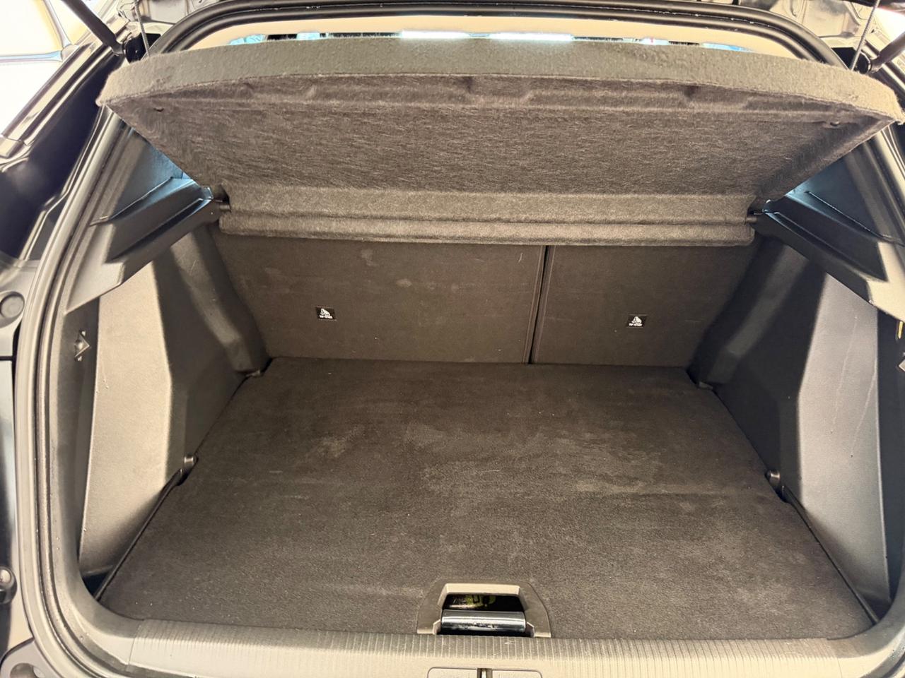 Peugeot 2008 BlueHDi 110 S&S Allure Pack