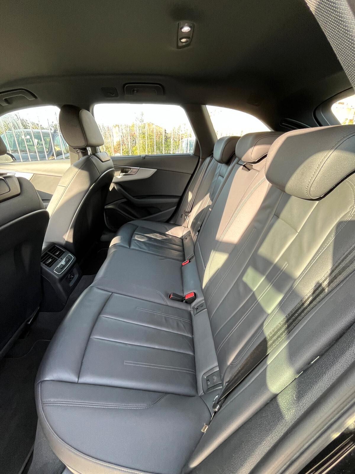 Audi A4 Avant 35 TDI/163 CV S tronic Business Advanced