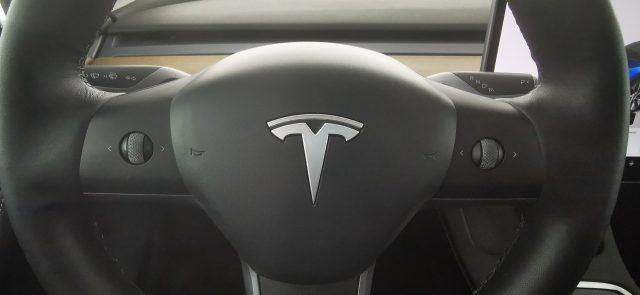 TESLA Model Y Long Range Dual Motor AWD - Autopilot avanzato