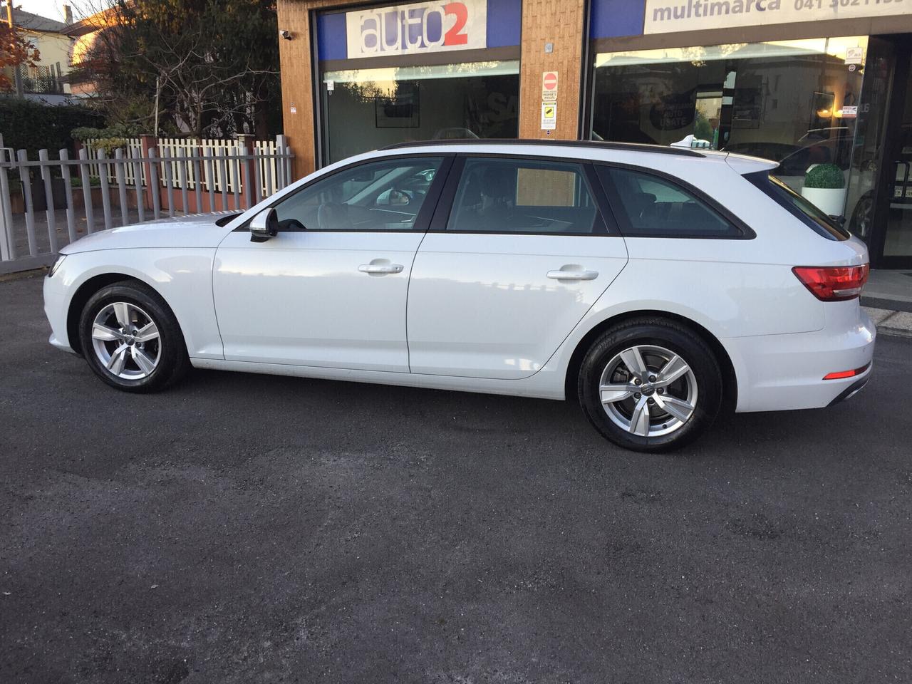 Audi A4 35 avant 2.0 TDI 150 CV S tronic Business X NEOPATENTATI