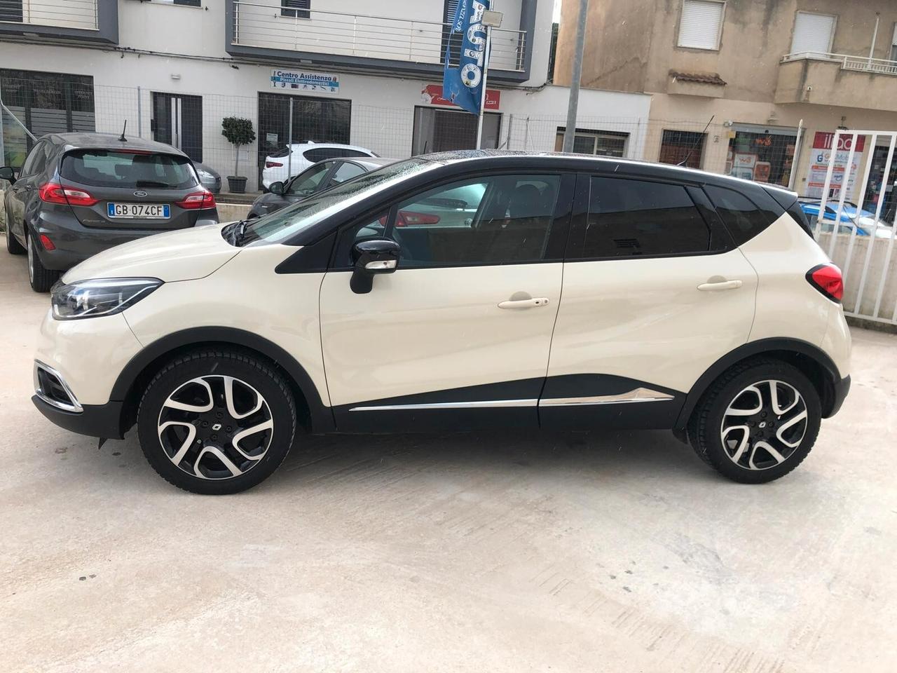 RENAUL CAPTUR 0.9 TCe 90CV ENERGY R-LINK - 2014