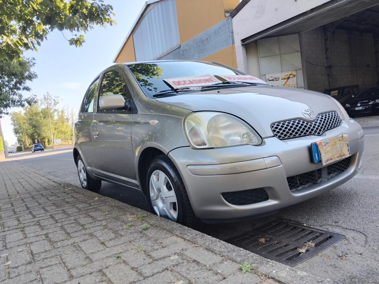 Toyota Yaris 1.0i 16V cat 5 porte KM 130 IDEALE PER NEO PATENTATI A 2.499 EURO