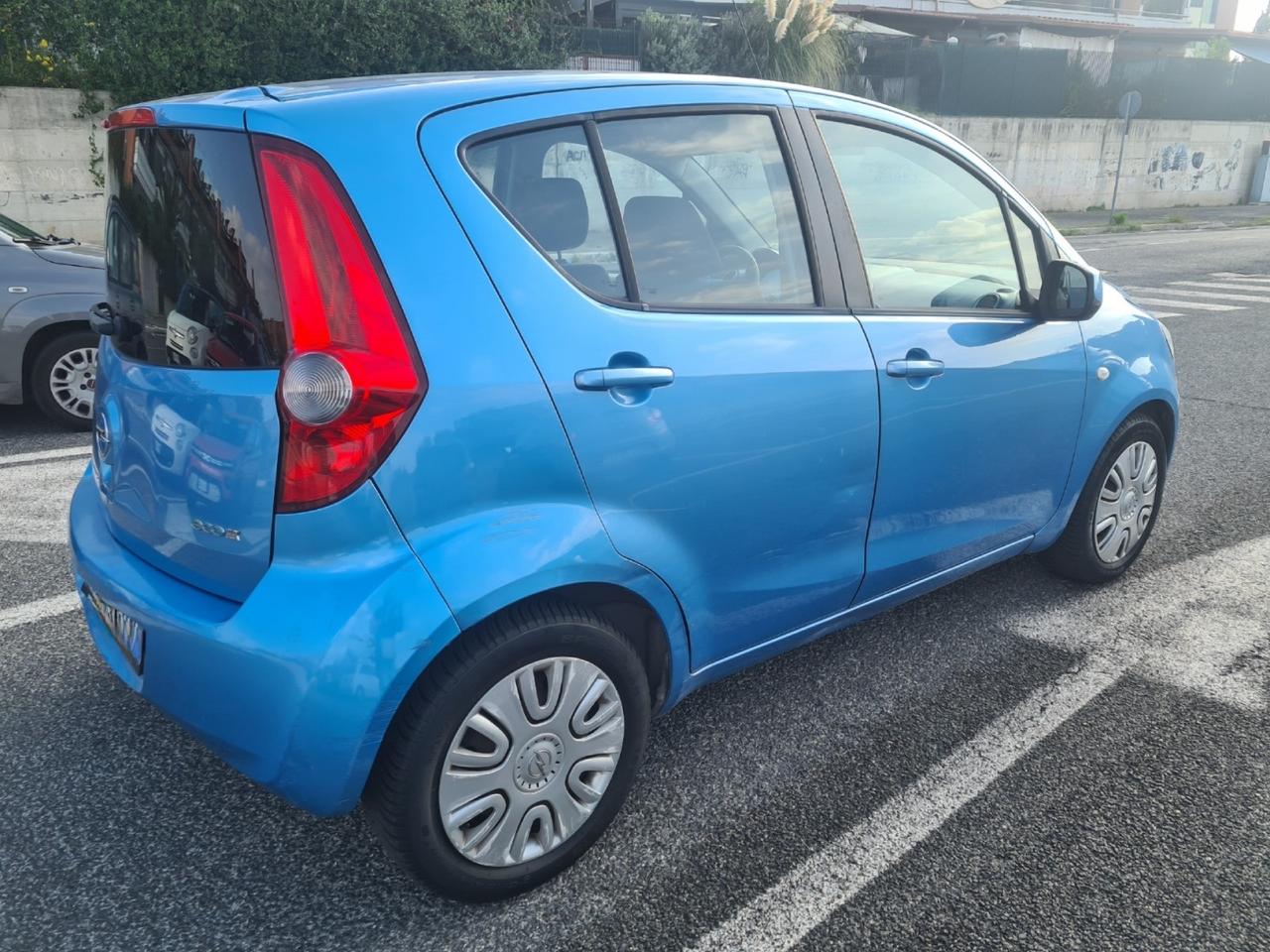 Opel Agila 1.0 12V 65CV per Neopatentati